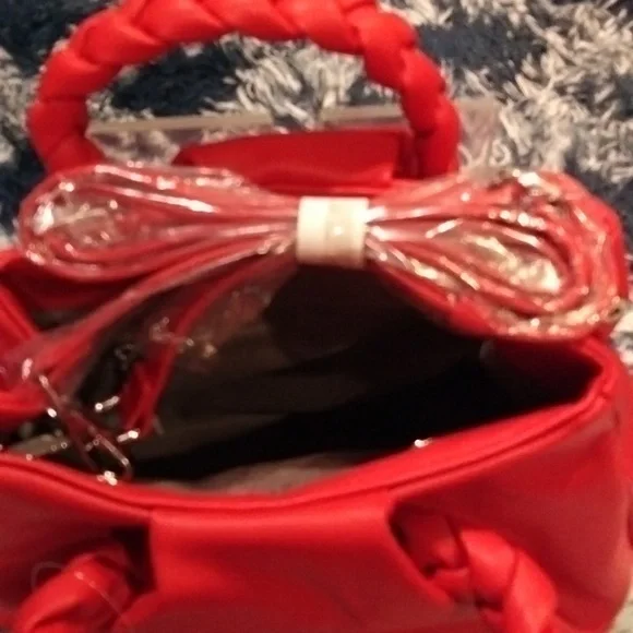NWT Braided Handle Handbag/Crossbody Purse in Red - Picture 8 of 9